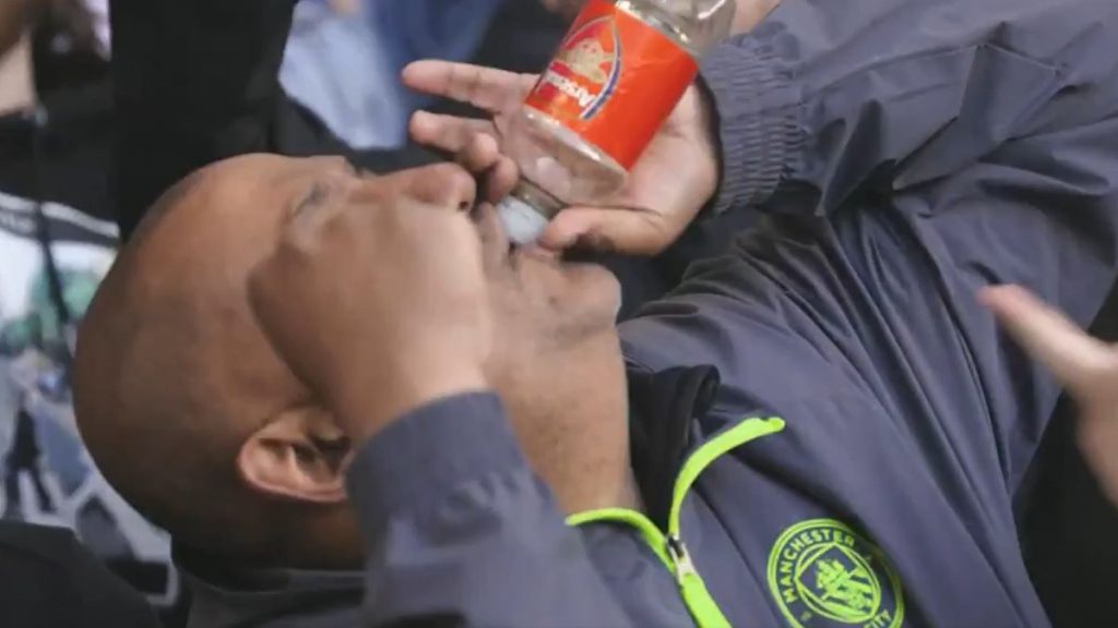0_Man-City-Arsenal-bottle.jpg
