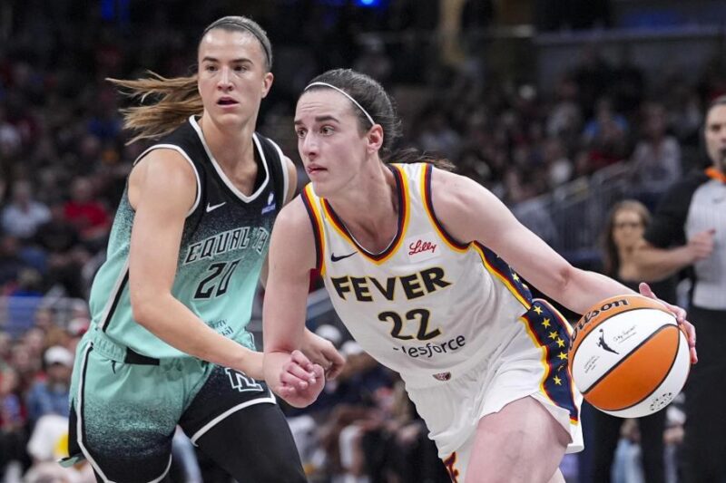 Caitlin Clark, grande star de la Faver, descend de deux semaines en raison d'une blessure au quadriceps