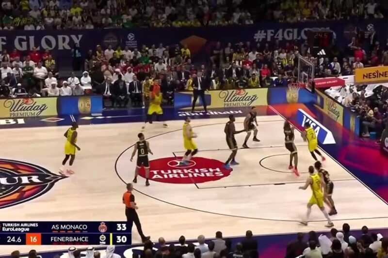 Fenerbahce est couronné champion et Jasikevicius a déjà son Euroleague en tant qu'entraîneur