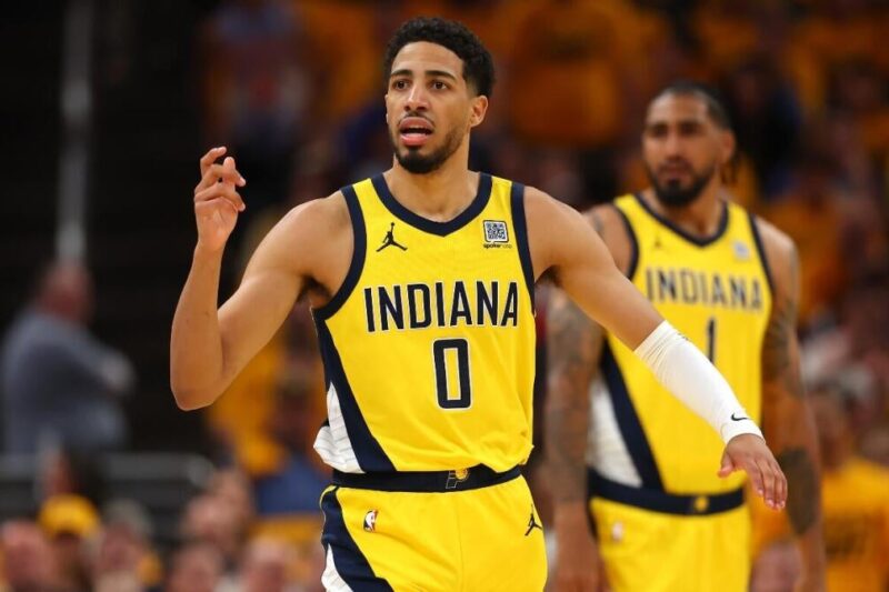Le père de Tyrese Haliburton, John, a permis de revenir au match 4 de Knicks-Pacers après la confrontation de Giannis