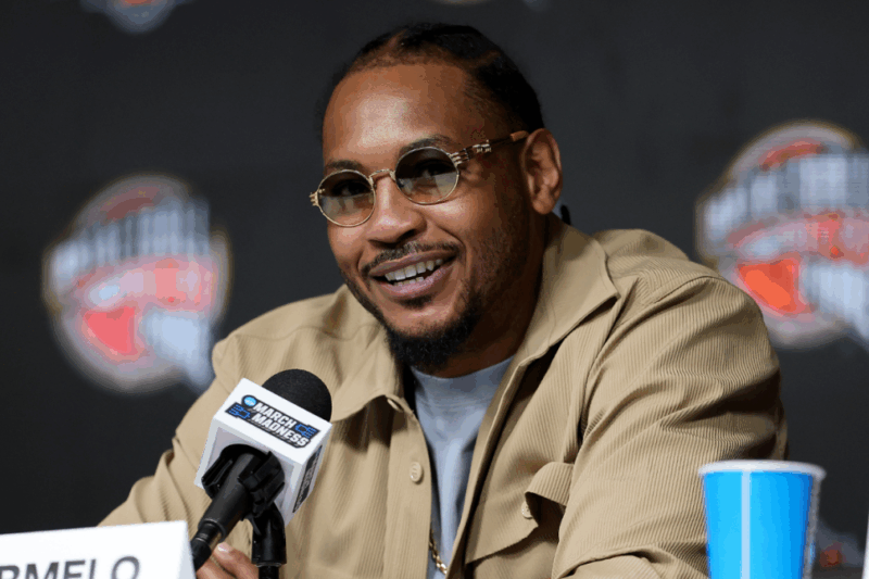 Carmelo Anthony révèle les légendes de la NBA qu'il espère le présentera lors de la cérémonie du Basketball Hall of Fame