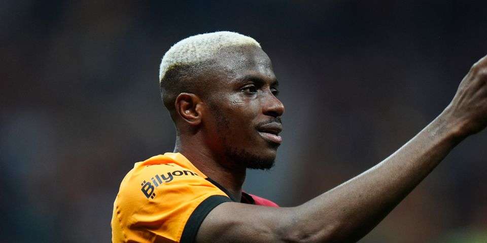 Victor Osimhen Message sans paroles en dit long alors que Man Utd affronte une décision de transfert d'attaquant de 123 millions de livres sterling