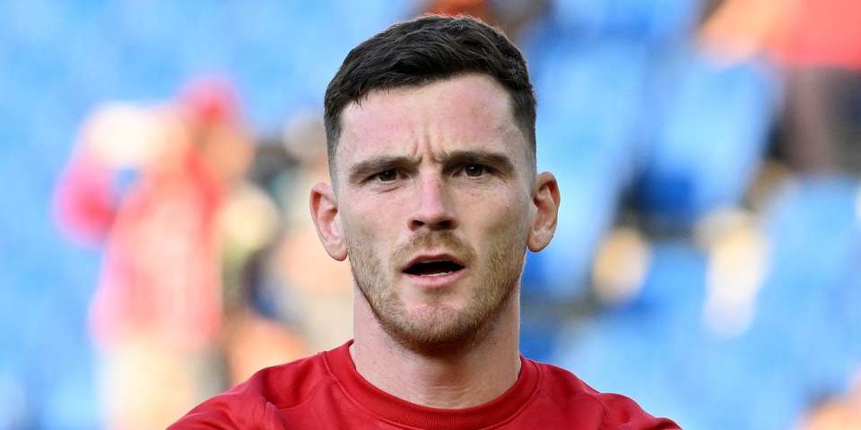 Andy Robertson fait face à une nouvelle question sur l'avenir alors que Liverpool se prépare au changement de transfert