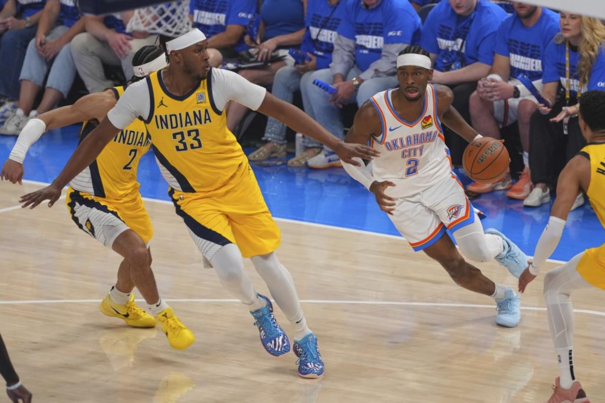 Pacers – Live Thunder