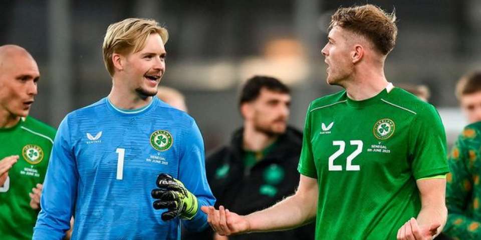 Caoimhín Kelleher mérite d'être le n ° 1 dans un bon club – Nathan Collins