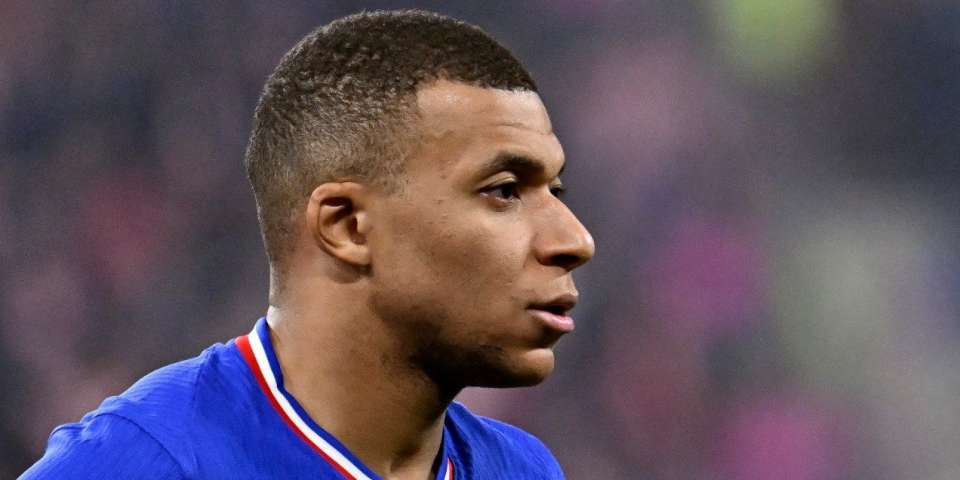 La star du Real Madrid, Kylian Mbappe, affirme que ses chances de Ballon d'Or «Ne dépendent pas de mes pieds» après avoir inspiré la France à la troisième place de la Ligue des nations