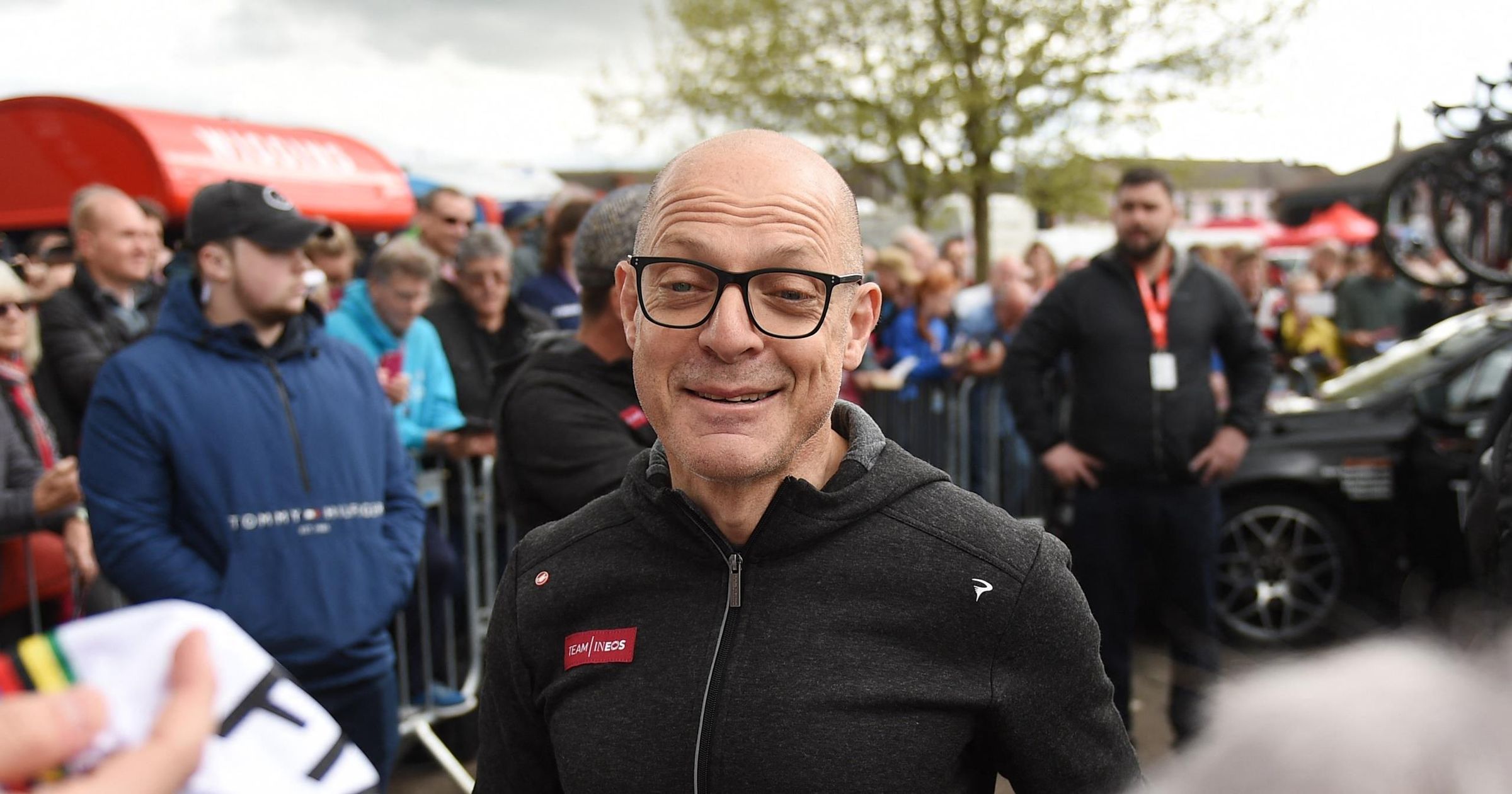 Dave Brailsford réduit la participation à Manchester United, Geraint Thomas prévu pour la position de direction d'Ineos Grenadiers