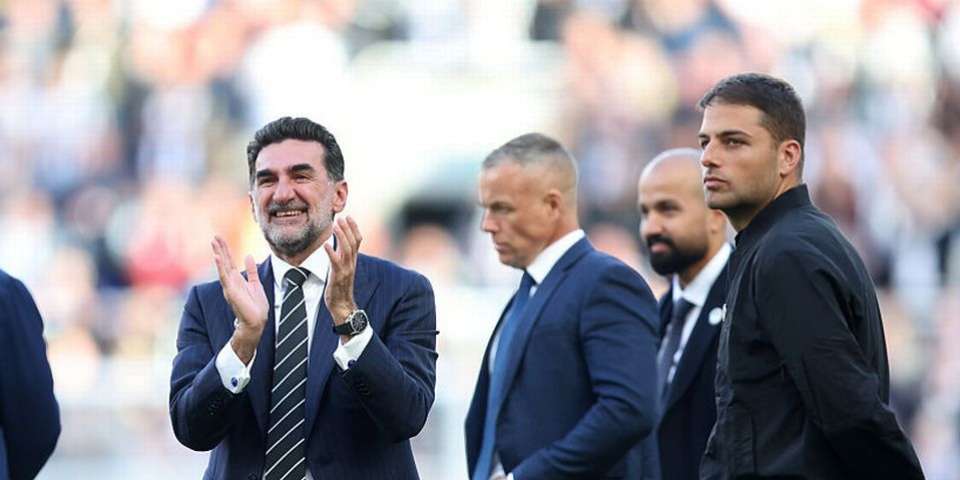 Newcastle United obtient une promesse de dépenses PIF alors que quatre positions dévoilées dans des folies de transfert d'été
