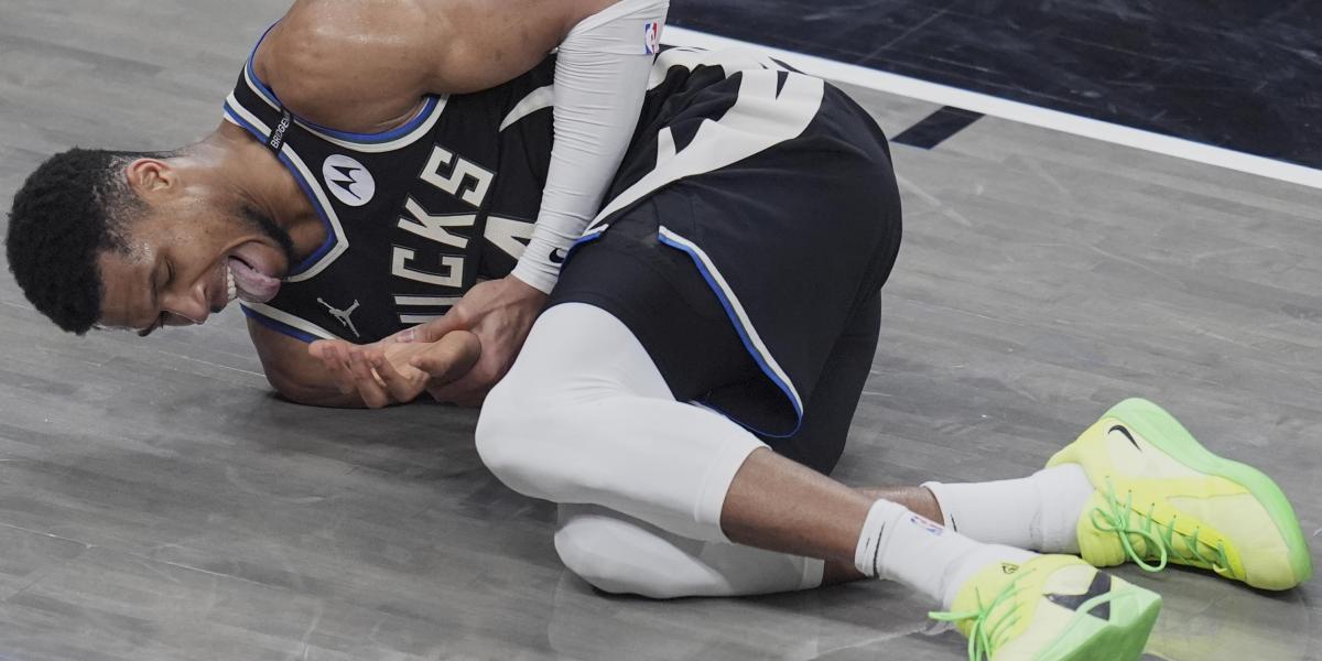 Antetokounmpo essaie un compagnon sur une piste glissante et la chose ne se passe pas comme prévu