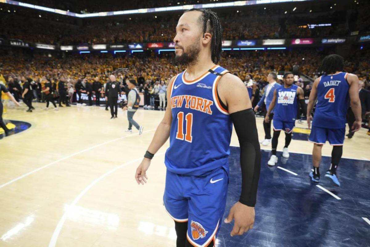 L'avenir des Knicks: Maintenez le bloc ou allez à Antetokounmpo?
