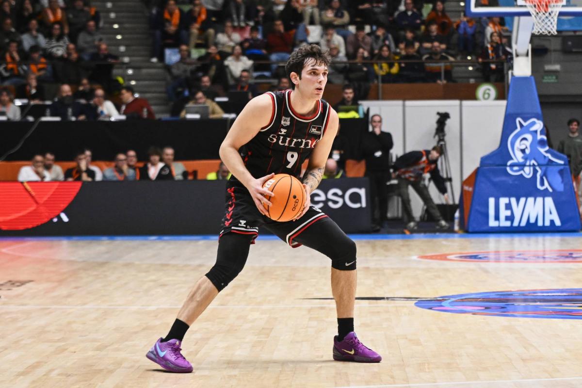 Rubén Domínguez va également à la NCAA