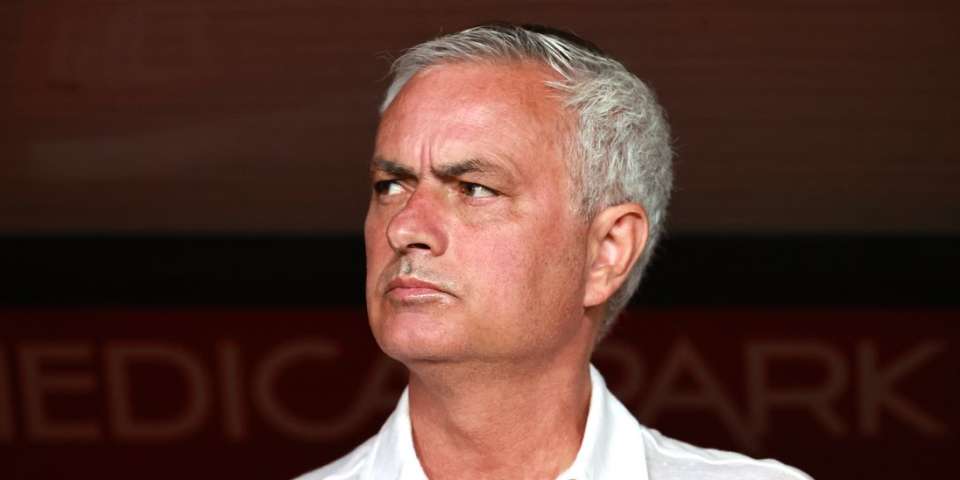 Jose Mourinho a clairement indiqué qu'il méprisait ce que l'homme UTD est devenu à mesure que le plan de transfert émerge