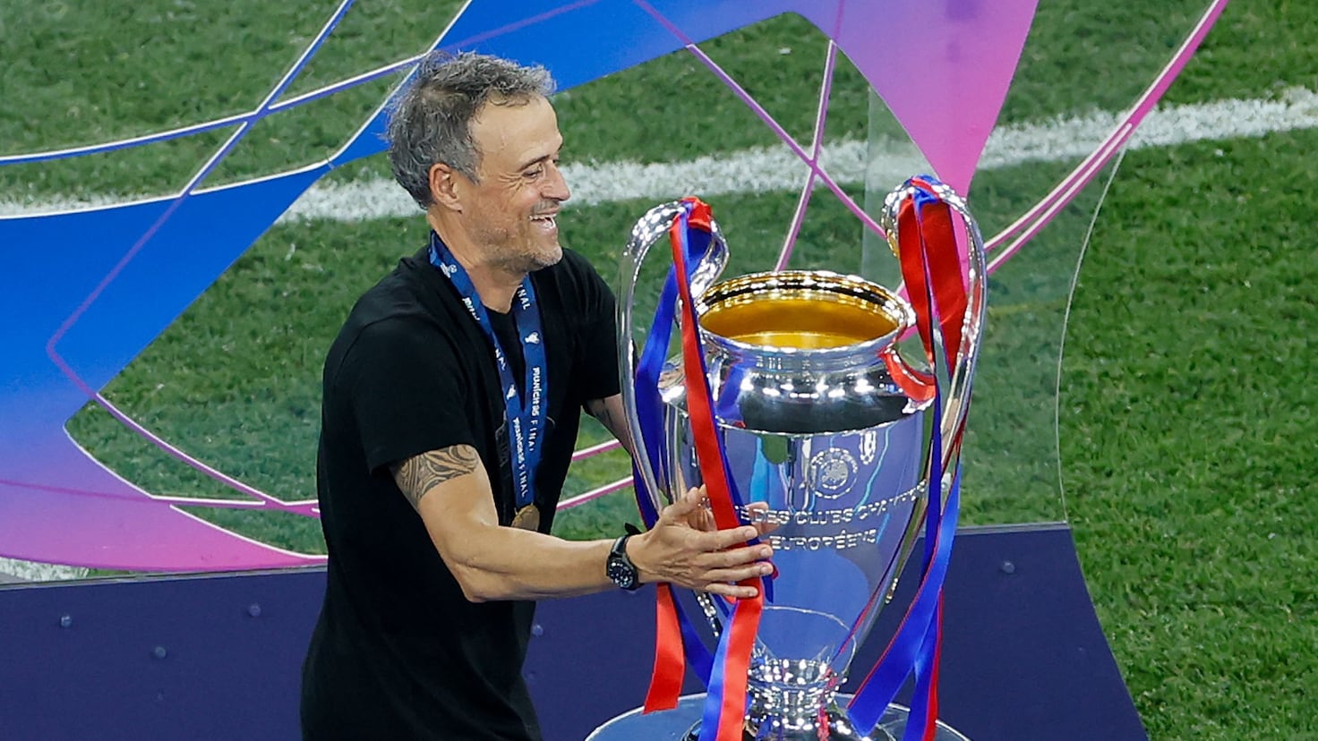Luis Enrique: “Dembélé mérite sans aucun doute la balle d'or”