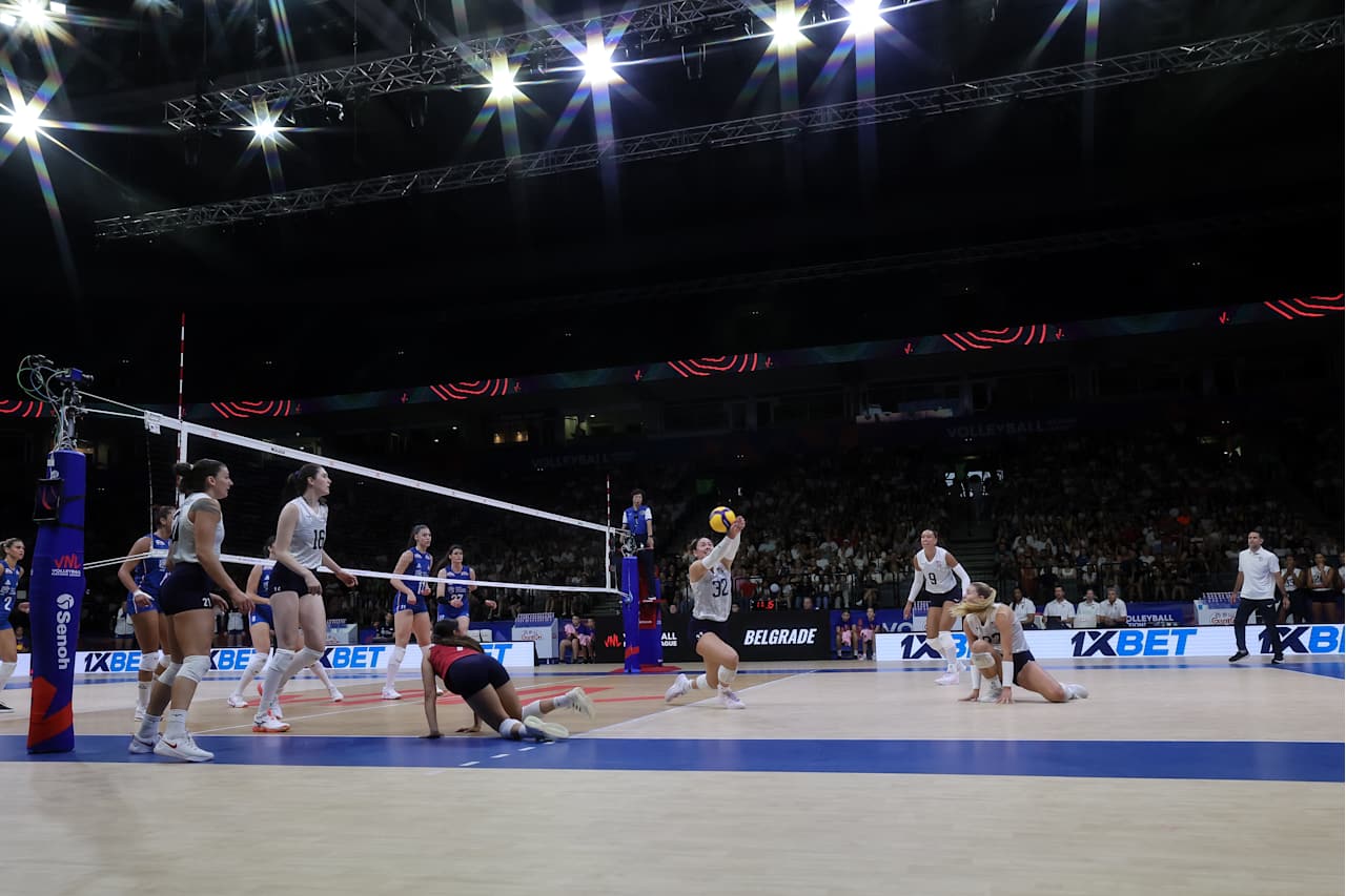 WorldOfvolley :: VNL W: Team USA hors de la Serbie dans un affrontement à cinq sets de Belgrade