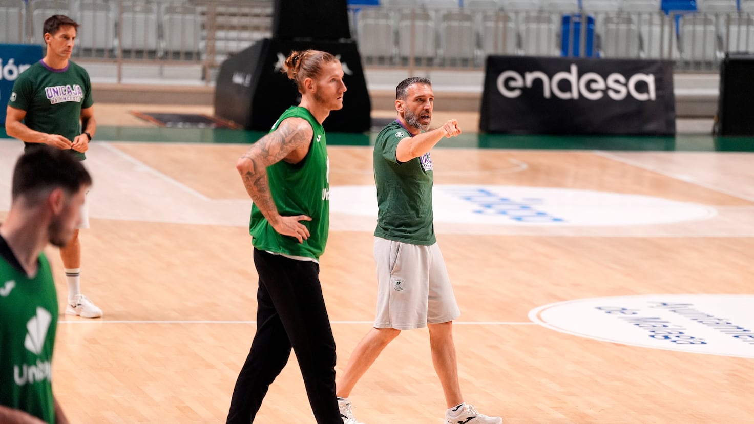 Ni Madrid, ni le Barça, ni la sanction: Ostkowski part avec obradovic