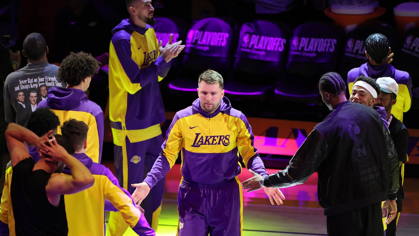 Des Lakers plus modernes et plus d'argent