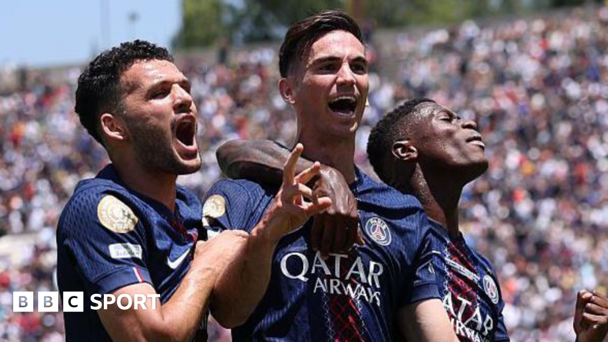 Paris St-Germain 4-0 ATLETICO MADRID: les champions d'Europe gagnent dans Heat California Heat