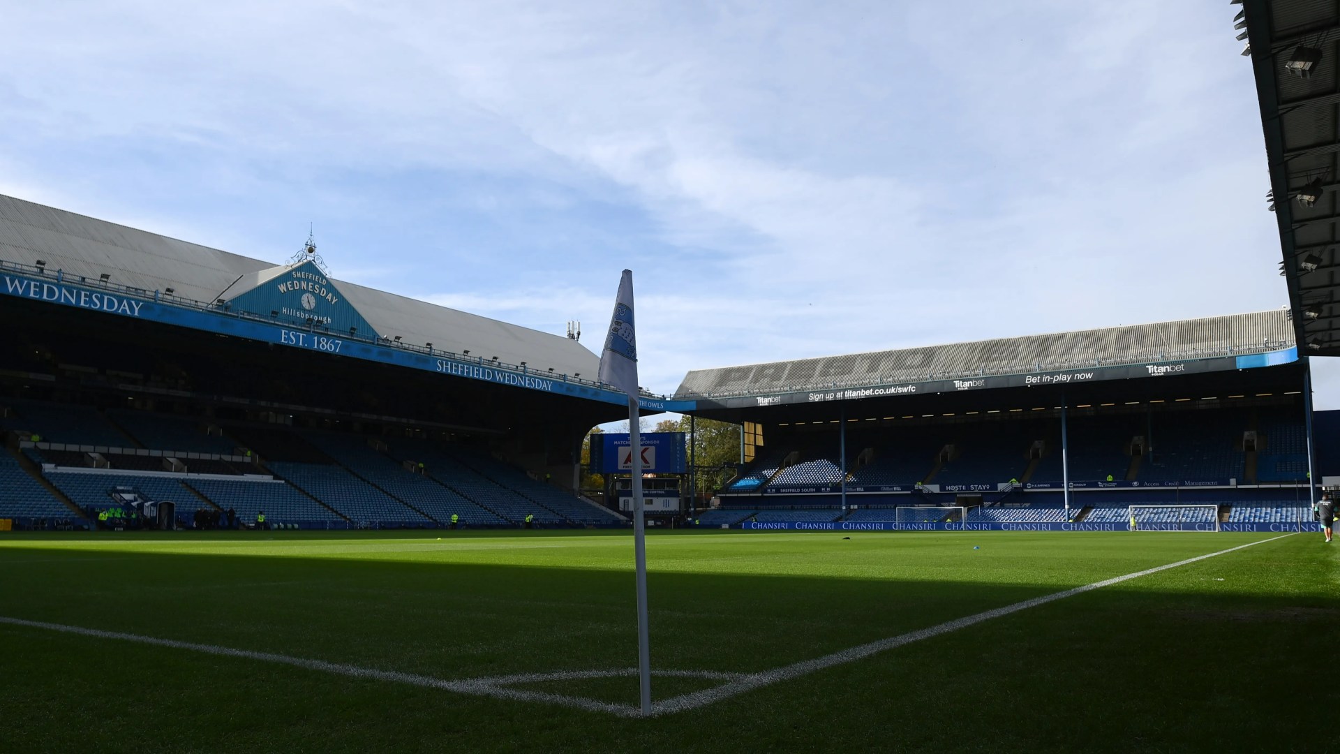 Le club de championnat interdit d'acheter des joueurs jusqu'en 2027 alors que l'EFL prenait une décision de transfert brutale