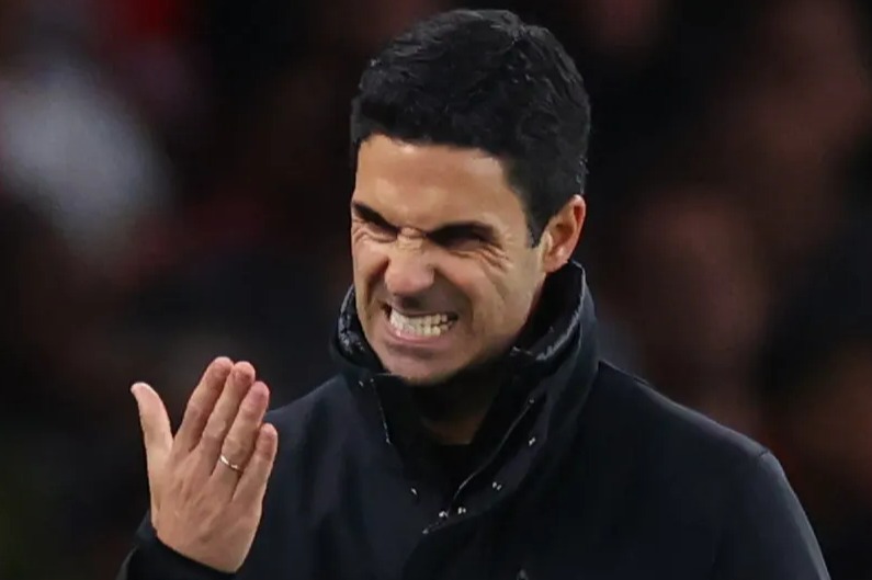 Les fans d'Arsenal affirment que la Premier League est “ truquée '' alors que les hommes de Mikel Arteta sont remis en place de liminaire cauchemardesque