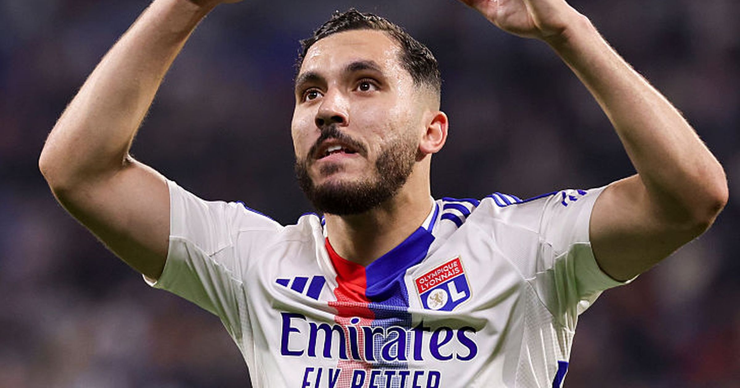 «L'un des plus grands techniciens d'Europe» – Pourquoi les géants de la Premier League comme Manchester City chassant Rayan Cherki de Lyon?