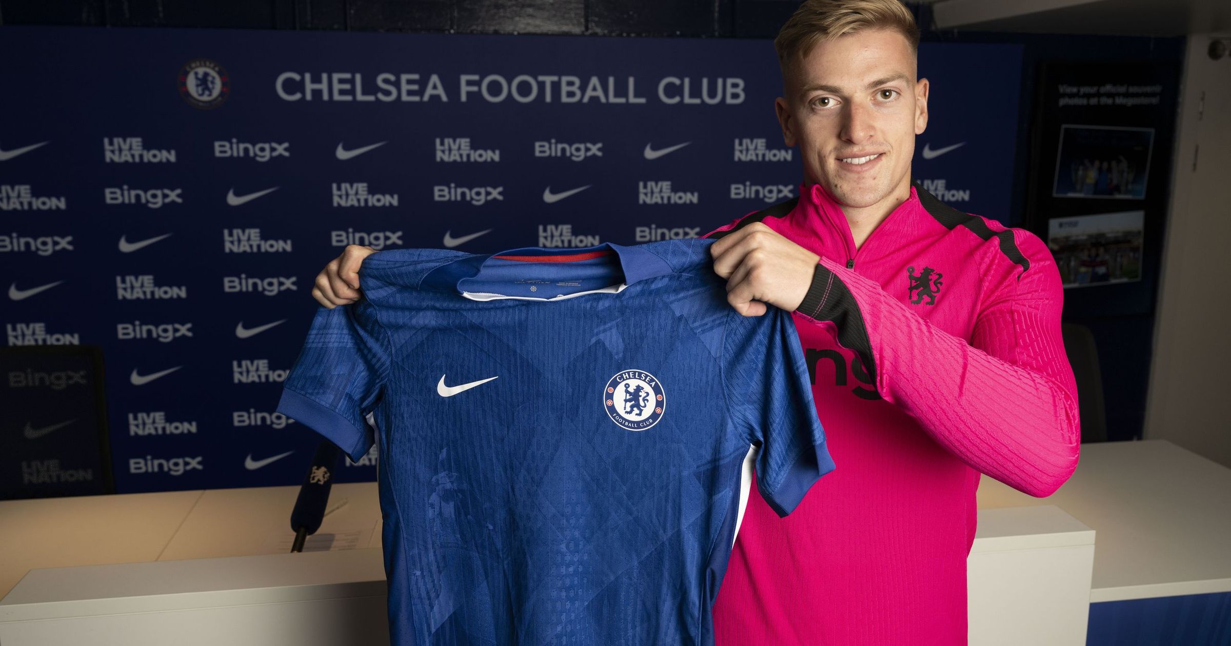 Après Fernando Torres, Romelu Lukaku, Pierre-Emerick Aumbameyang et plus encore, Liam Delap peut-il casser la «malédiction» de Chelsea n ° 9?