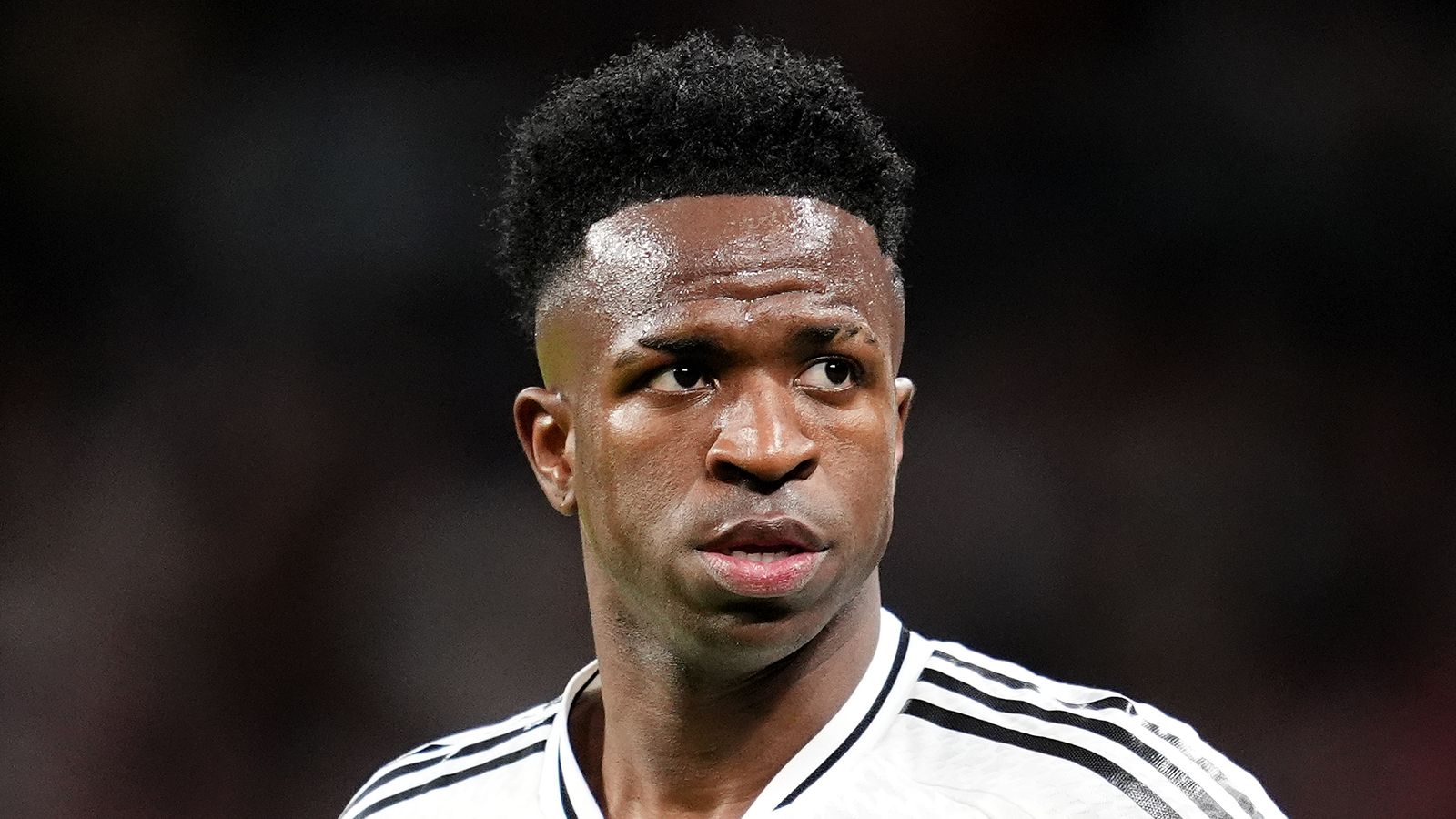 Vinicius Jr: Quatre fans reconnus coupables de crimes de haine contre l'attaquant du Real Madrid | Nouvelles de football
