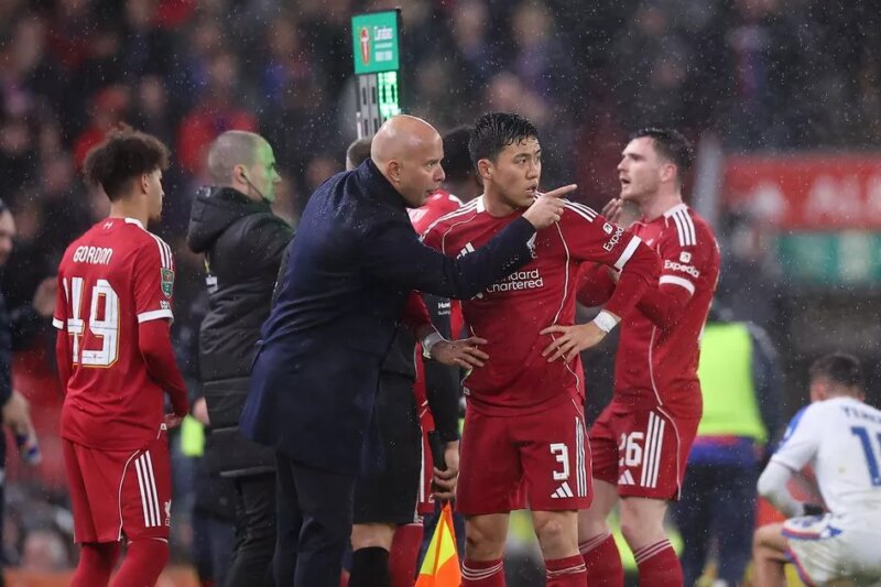 Arne Slot explains Wataru Endo selection decision as Liverpool set for triple fitness boost