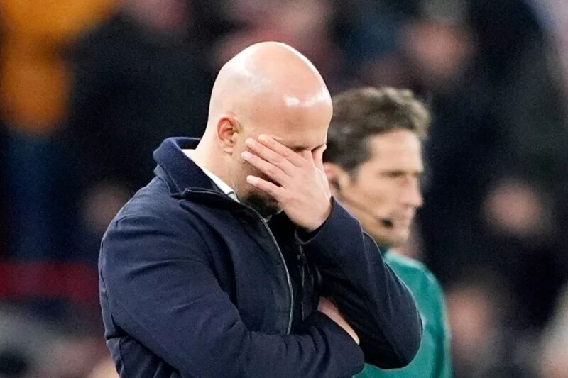 Arne Slot told which three games can save his Liverpool job in Jamie Carragher warning