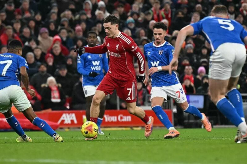 Newcastle star blasts ‘absurd’ Florian Wirtz Liverpool criticism as Leeds man wades in