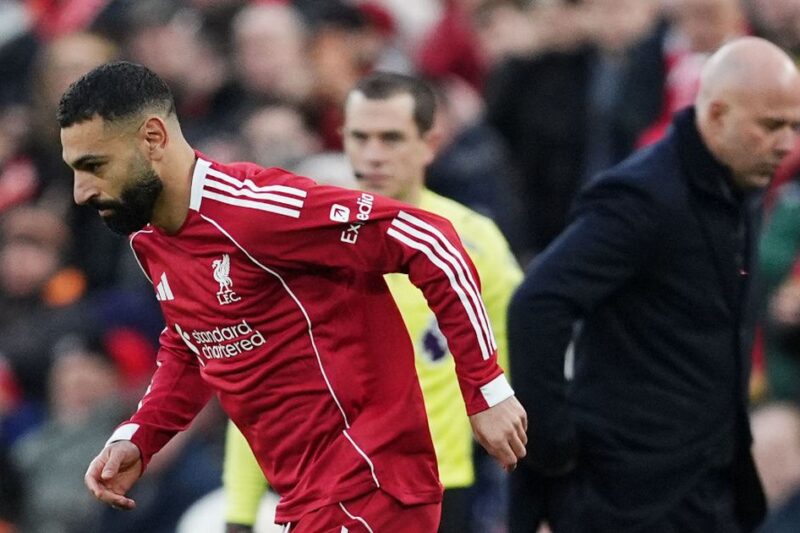 National media ask same question about Mohamed Salah as Liverpool uncertainty continues – ‘Tears in his eyes’