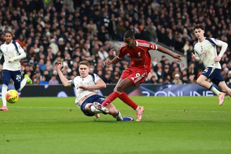 Alexander Isak ecstasy turns to agony as Liverpool star suffers devastating setback