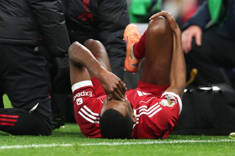 Alexander Isak injury for ‘number of weeks’ sees Hugo Ekitike sent vital message