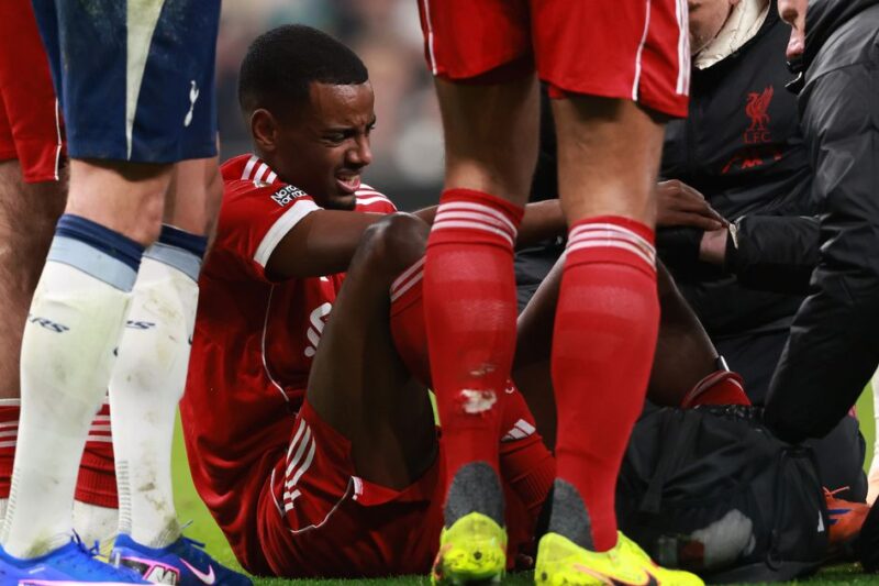 Liverpool injury news and predicted return dates after Alexander Isak update