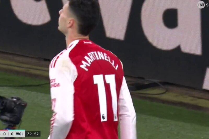 Premier League'With a lot of the goal to aim at' – Martinelli misses free header at the far post against Wolves00:00:44|an hour ago