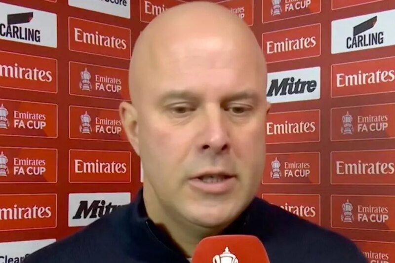 Unimpressed Arne Slot confirms talks with Dominik Szoboszlai after ‘sloppy’ Liverpool error