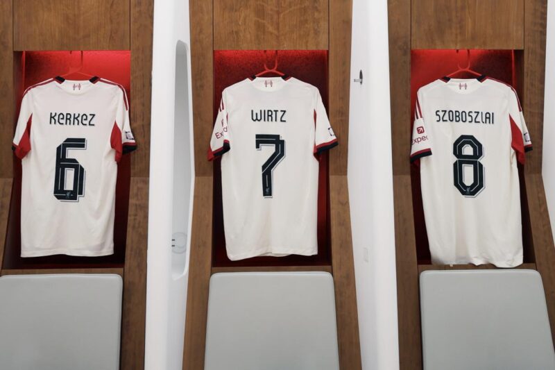 Which kit will Liverpool wear against Arsenal?