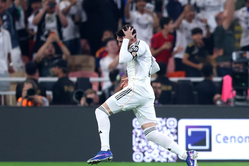 Spanish SupercopaWatch: 'Shades of Roberto Carlos!' – Valverde scores stunning free-kick against Atletico00:01:26|an hour ago