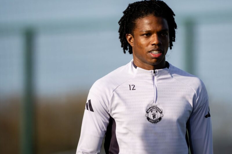Newcastle United target reinforcements as Manchester United defender Tyrell Malacia considers exit – Paper Round