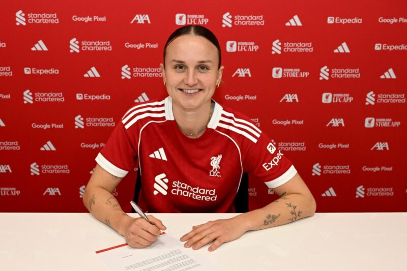 LFC Women seal loan signing of Scotland striker Martha Thomas