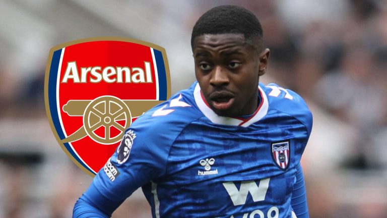 F365-Noah-Sadiki-with-Arsenal-badgee-1-1.jpg