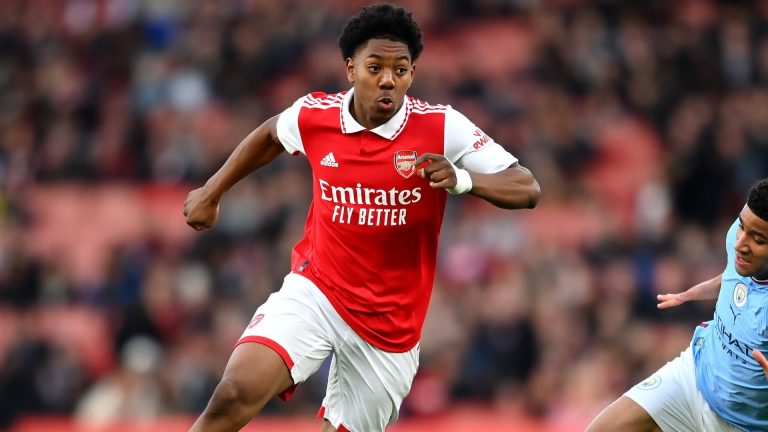 Myles_Lewis-Skelly_Arsenal_2022-23.jpg